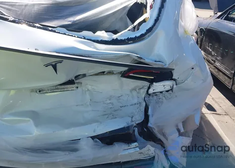 2020 Tesla Model Y Long Range Dual Motor All-Wheel Drive from USA, damaged, VIN 5YJYGDEE1LF048445